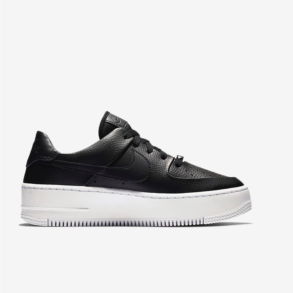nwt nike  wmns air force 1 sage low platform sneaker in black, size 7 - Picture 5 of 11